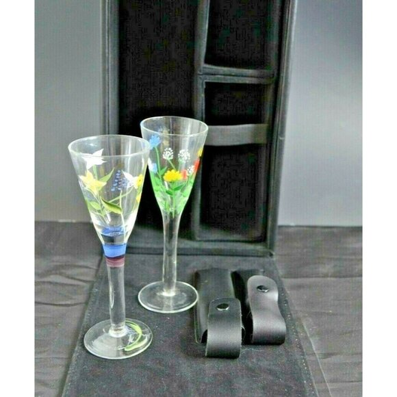 Wine or Liquor Carrier, Corkscrew, Stopper, Shoulder Strap, Hand Painted Glasses - Picture 3 of 6